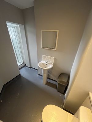 Photo 6- click for photo gallery